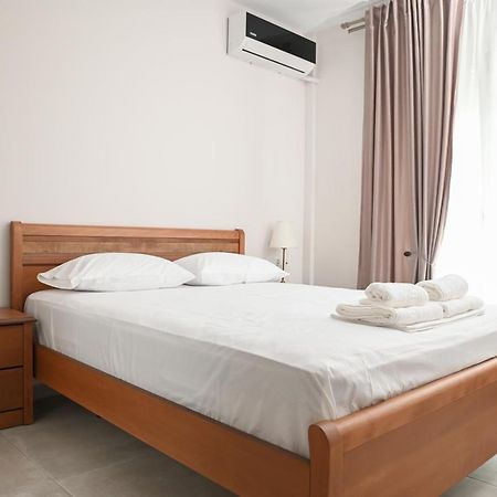 Faidra Apartments Néa Péramos Esterno foto