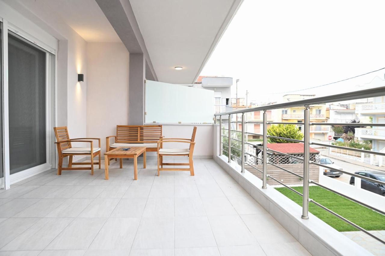 Faidra Apartments Néa Péramos Esterno foto
