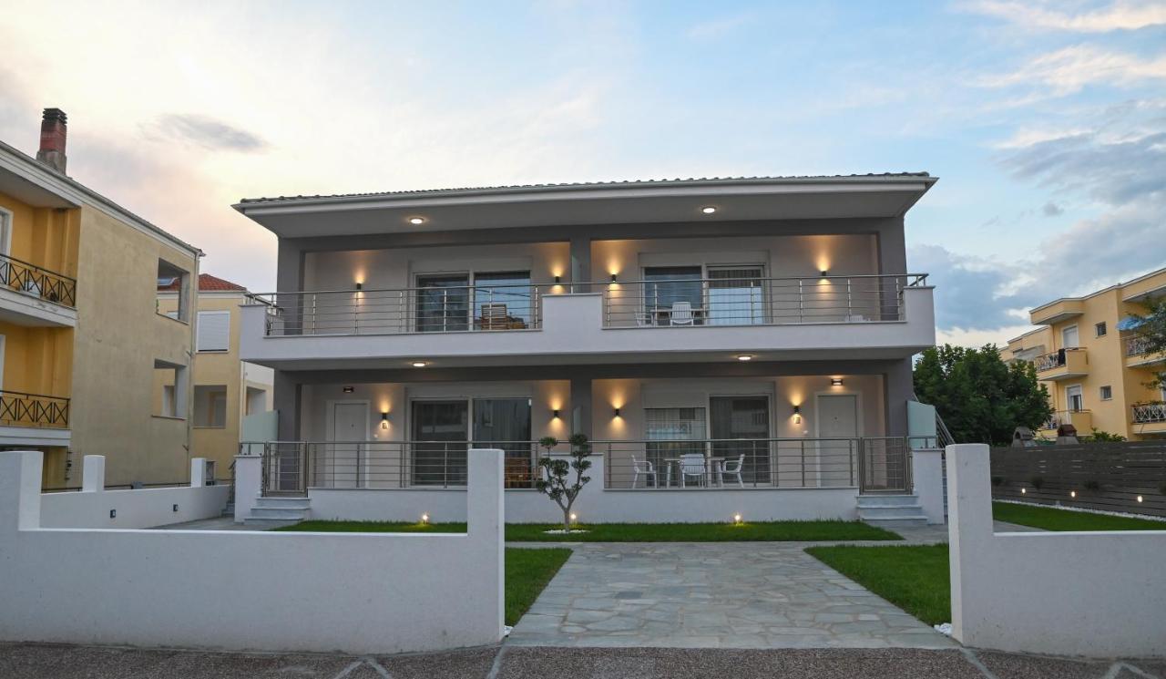 Faidra Apartments Néa Péramos Esterno foto